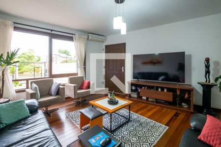 Sala de casa à venda com 4 quartos, 330m² em Parque Urbano, Porto Alegre