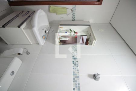 Casa à venda com 238m², 4 quartos e 11 vagasBanheiro Social