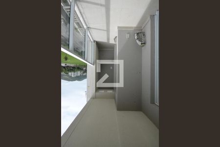 Varanda da sala de apartamento para alugar com 3 quartos, 68m² em Marechal Hermes, Rio de Janeiro