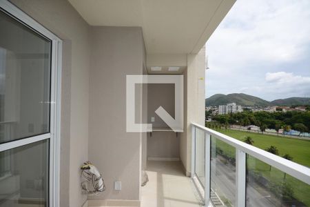 Varanda da sala de apartamento para alugar com 3 quartos, 68m² em Marechal Hermes, Rio de Janeiro