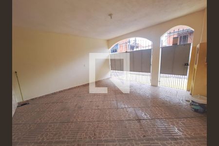 Casa para alugar com 4 quartos, 150m² em Parque Maria Helena, Suzano
