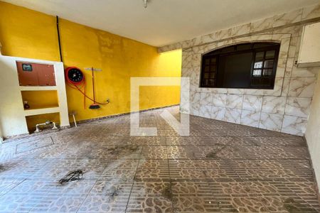 Garagem de casa para alugar com 3 quartos, 150m² em Parque Maria Helena, Suzano