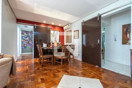 Sala de apartamento à venda com 2 quartos, 105m² em Jardim das Bandeiras, São Paulo