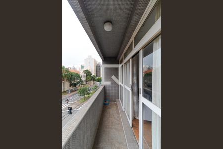 Apartamento à venda com 120m², 3 quartos e sem vagaSacada