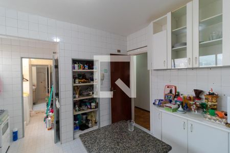 Apartamento à venda com 120m², 3 quartos e sem vagaCozinha