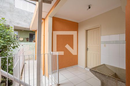 Casa para alugar com 55m², 2 quartos e 1 vagaQuintal