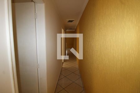 Corredor de casa à venda com 2 quartos, 110m² em Vila Santa Clara, São Paulo