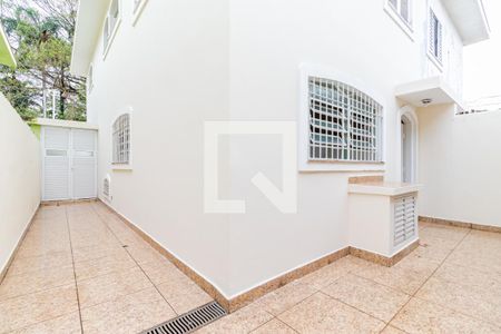 Casa para alugar com 200m², 3 quartos e 2 vagasQuintal