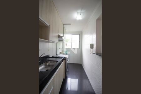 Apartamento para alugar com 42m², 2 quartos e 1 vaga Apartamento para alugar com 42m², 2 quartos e 1 vagaCozinha e Área de Serviço