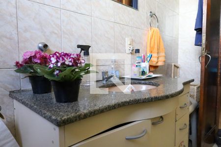 Casa à venda com 300m², 4 quartos e 2 vagasBanheiro