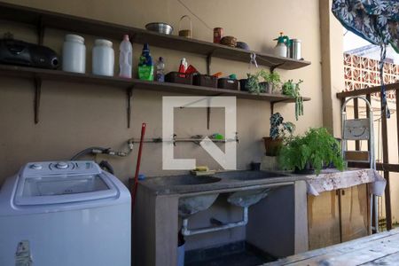 Casa à venda com 300m², 4 quartos e 2 vagasÁrea de Serviço