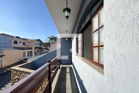 Sacada de casa para alugar com 3 quartos, 219m² em Vila Danubio, São Bernardo do Campo