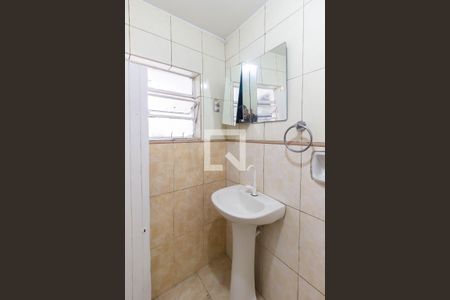 Banheiro de casa para alugar com 1 quarto, 80m² em Rio Pequeno, São Paulo