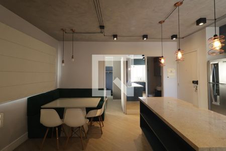Sala e Cozinha de apartamento para alugar com 1 quarto, 38m² em Cambuci, São Paulo