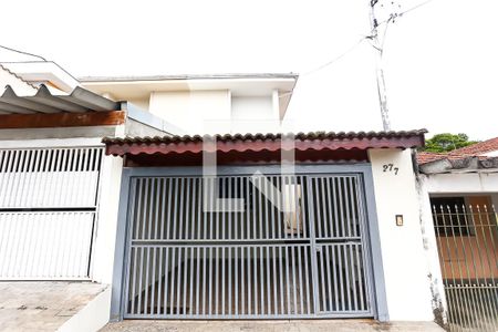 Casa para alugar com 125m², 4 quartos e 2 vagas Casa para alugar com 125m², 4 quartos e 2 vagasFachada