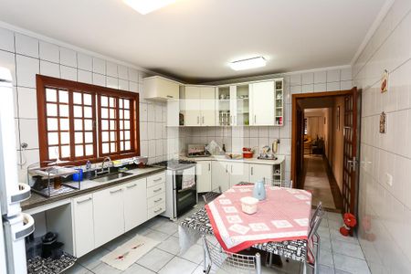 Casa para alugar com 125m², 4 quartos e 2 vagas Casa para alugar com 125m², 4 quartos e 2 vagasCozinha
