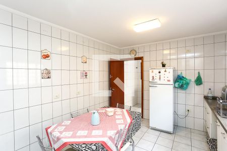 Casa para alugar com 125m², 4 quartos e 2 vagas Casa para alugar com 125m², 4 quartos e 2 vagasCozinha