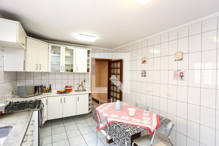 Casa para alugar com 125m², 4 quartos e 2 vagas Casa para alugar com 125m², 4 quartos e 2 vagasCozinha