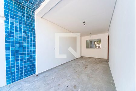 Casa de condomínio à venda com 200m², 4 quartos e 3 vagasGaragem