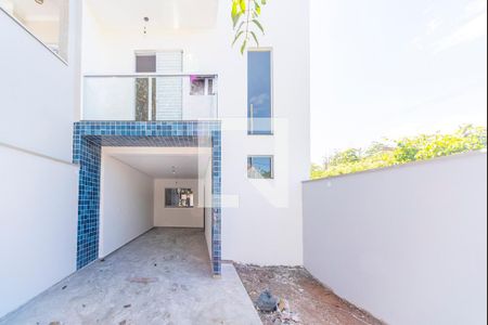 Casa de condomínio à venda com 200m², 4 quartos e 3 vagasGaragem