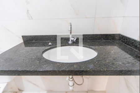 Casa de condomínio à venda com 200m², 4 quartos e 3 vagasPia