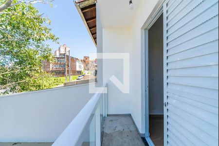 Casa de condomínio à venda com 200m², 4 quartos e 3 vagasVaranda do Quarto 4