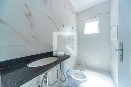 Casa de condomínio à venda com 200m², 4 quartos e 3 vagasBanheiro do Quarto 1