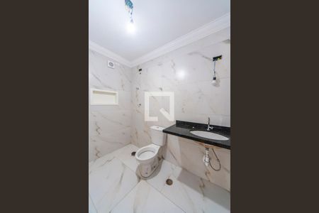 Casa de condomínio à venda com 200m², 4 quartos e 3 vagasBanheiro do Quarto 4