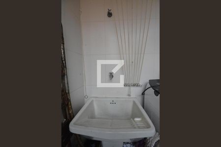 Apartamento à venda com 72m², 3 quartos e 1 vagaÁrea de Serviço