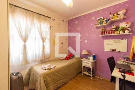 Casa à venda com 227m², 3 quartos e 2 vagasQuarto 2