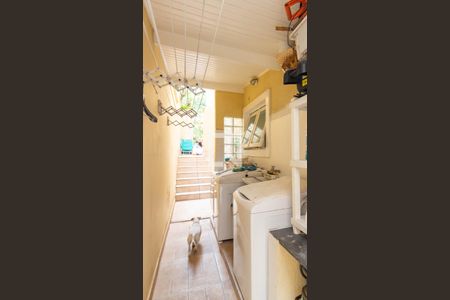 Casa à venda com 227m², 3 quartos e 2 vagasÁrea de Serviço