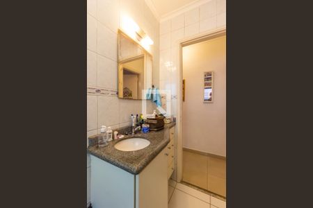 Casa à venda com 227m², 3 quartos e 2 vagasBanheiro