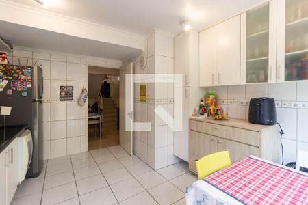 Casa à venda com 227m², 3 quartos e 2 vagasCozinha