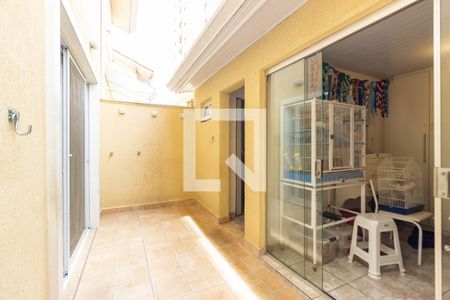 Casa à venda com 227m², 3 quartos e 2 vagasÁrea de Serviço