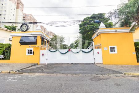 Casa à venda com 227m², 3 quartos e 2 vagasFachada