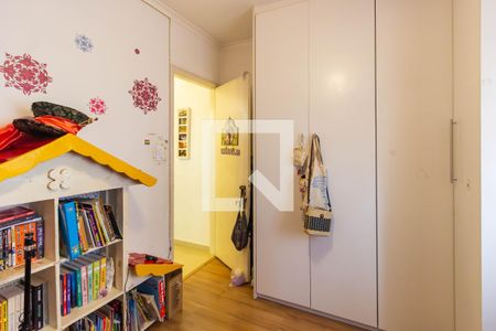 Casa à venda com 227m², 3 quartos e 2 vagasQuarto 2