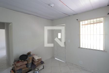 Sala de casa para alugar com 2 quartos, 65m² em Alcantara, São Gonçalo