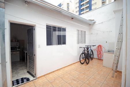 Casa à venda com 160m², 4 quartos e sem vagaQuintal