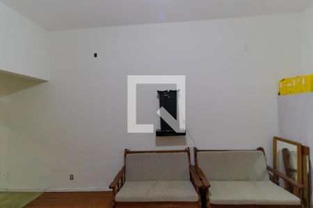 Casa à venda com 160m², 4 quartos e sem vagaSalas