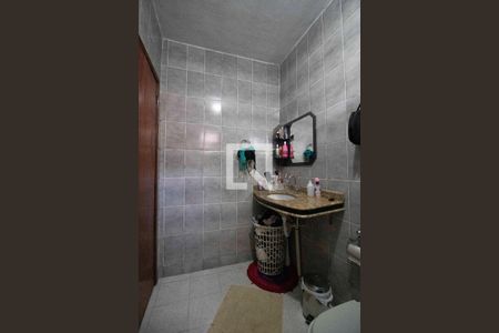 Casa para alugar com 220m², 3 quartos e 4 vagasBanheiro da suíte 2