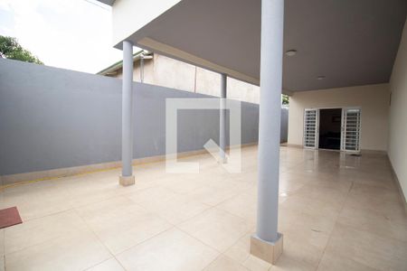 Casa para alugar com 220m², 3 quartos e 4 vagasGaragem