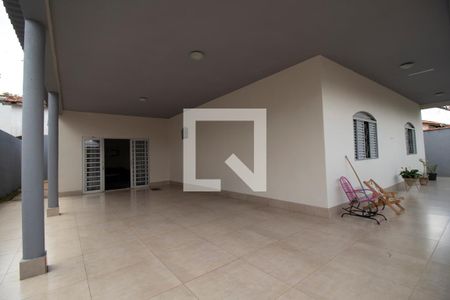 Casa para alugar com 220m², 3 quartos e 4 vagasVaranda