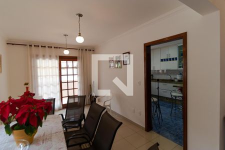 Salas de casa para alugar com 3 quartos, 180m² em Nova Campinas, Campinas