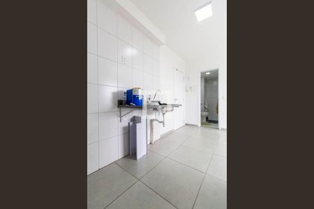 Cozinha e Área de Serviço de apartamento para alugar com 2 quartos, 34m² em Vila Pierina, São Paulo