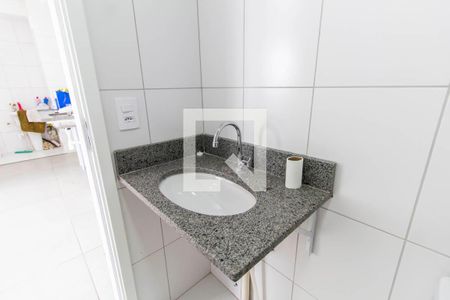 Apartamento para alugar com 34m², 2 quartos e sem vaga Apartamento para alugar com 34m², 2 quartos e sem vagaBanheiro
