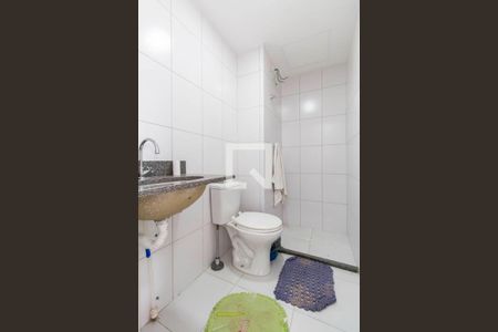 Banheiro de apartamento para alugar com 2 quartos, 34m² em Vila Pierina, São Paulo
