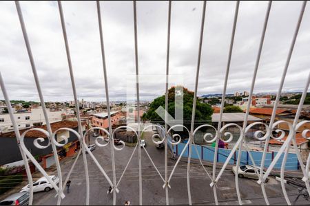 Vista de apartamento à venda com 3 quartos, 170m² em Alto dos Pinheiros, Belo Horizonte