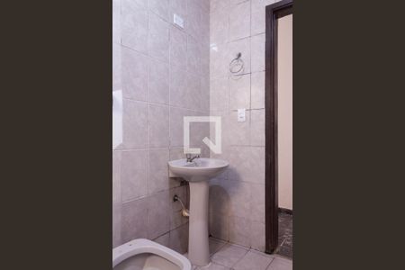 Banheiro  de casa para alugar com 1 quarto, 50m² em Jardim Thelma, São Bernardo do Campo