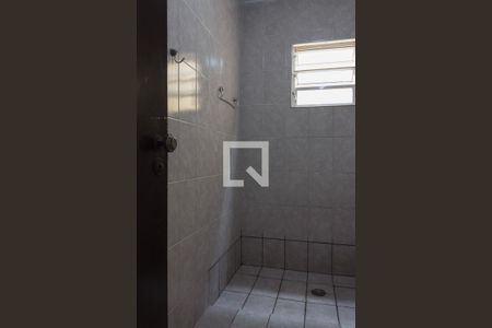 Banheiro  de casa para alugar com 1 quarto, 50m² em Jardim Thelma, São Bernardo do Campo