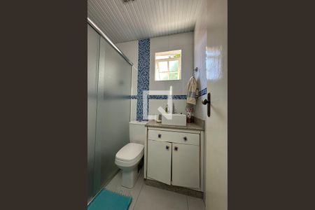 Casa à venda com 140m², 3 quartos e 2 vagasBanheiro Social